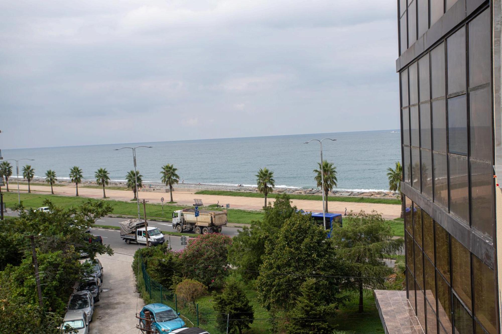 Batumi Rumi Beach Bagian luar foto